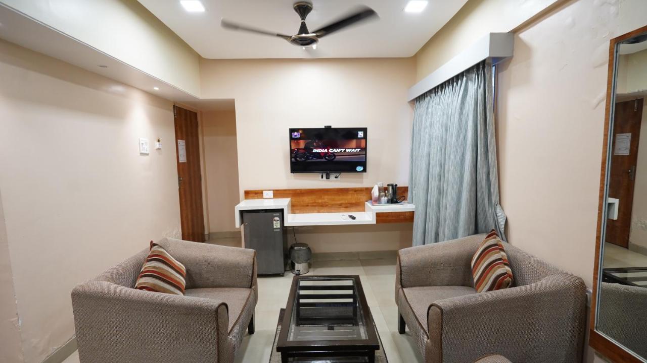 Hotel Jk Regency, Mumbai International 外观 照片