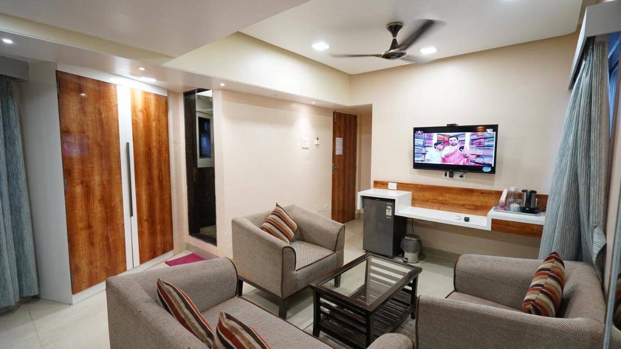 Hotel Jk Regency, Mumbai International 外观 照片