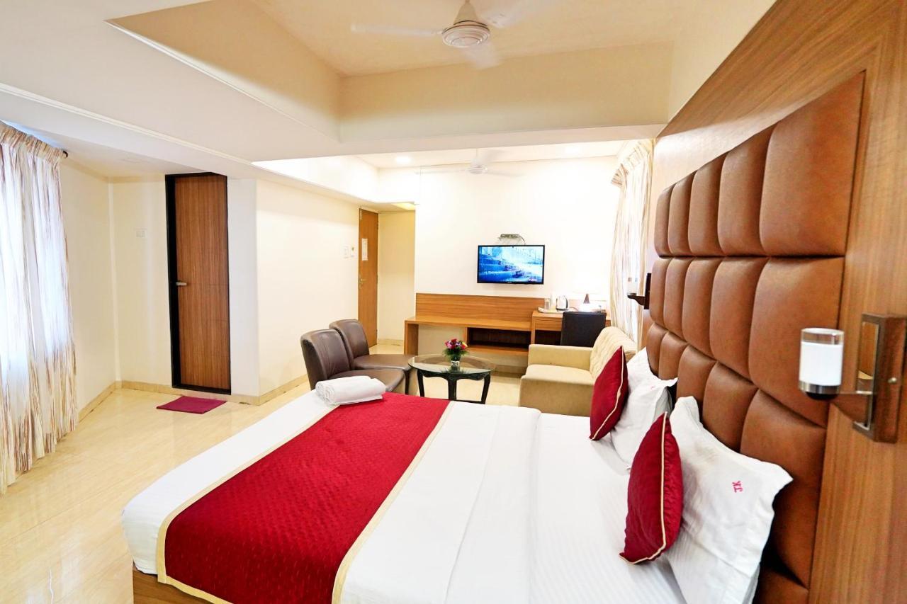Hotel Jk Regency, Mumbai International 外观 照片