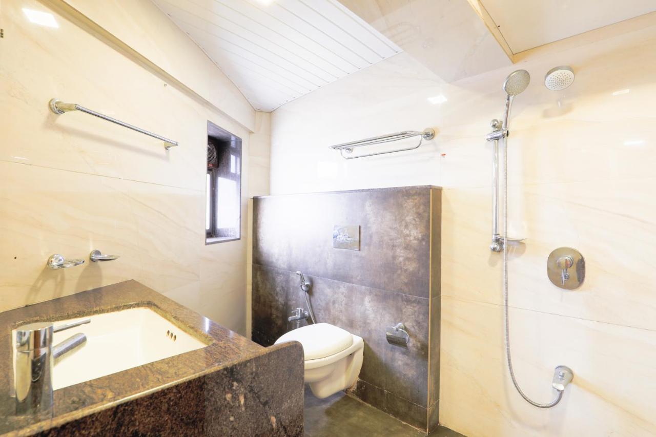 Hotel Jk Regency, Mumbai International 外观 照片