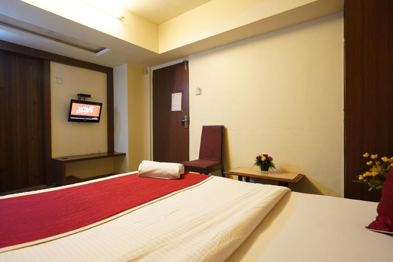 Hotel Jk Regency, Mumbai International 外观 照片