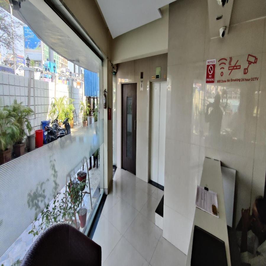 Hotel Jk Regency, Mumbai International 外观 照片