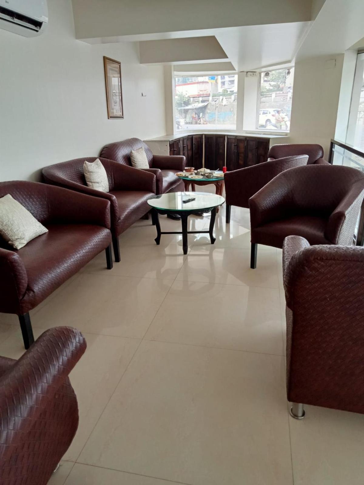 Hotel Jk Regency, Mumbai International 外观 照片