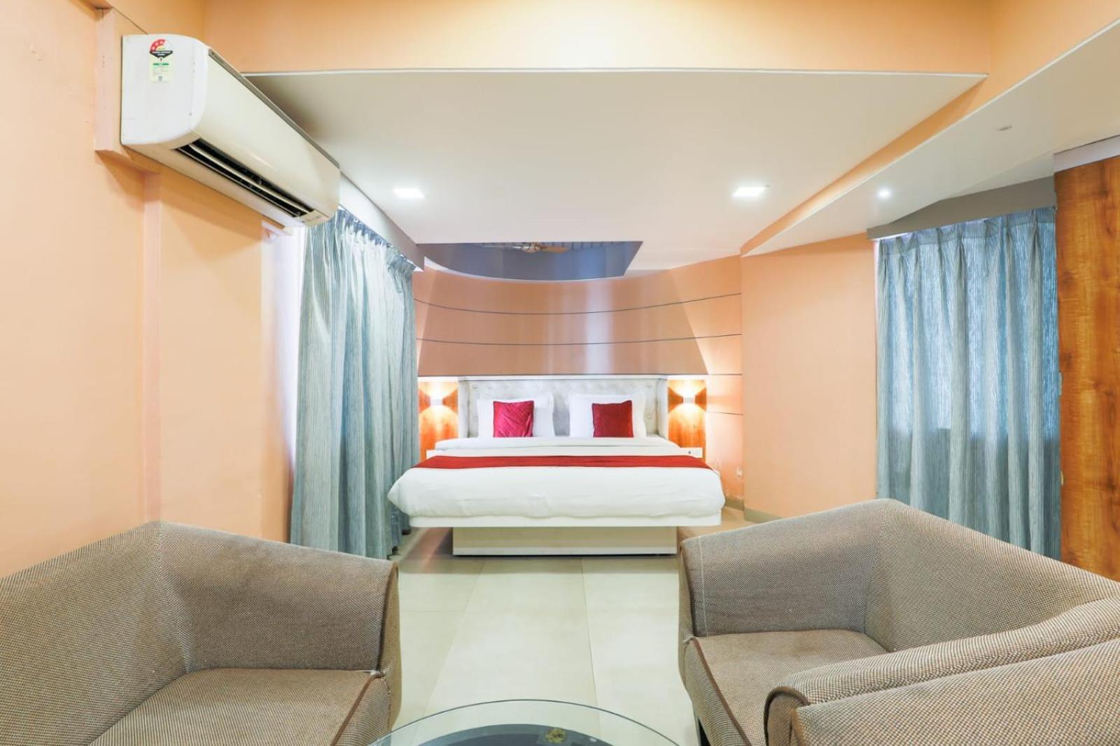 Hotel Jk Regency, Mumbai International 外观 照片